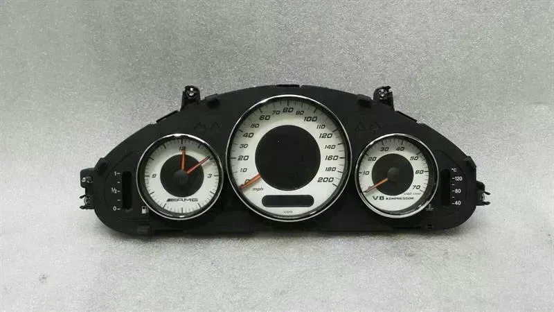 Mercedes-Benz CLS (C219) Mercedes W219 V8 Compressor AMG Instrument Cluster A2195401011 Speedometer MPH Body type: Saloon
Fuel: Petrol