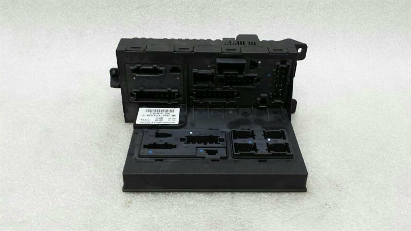 Mercedes-Benz CLS (C219) Mercedes CLS W219 Fuse Box A2115454101 Fuse Box Body type: Saloon
Fuel: Petrol