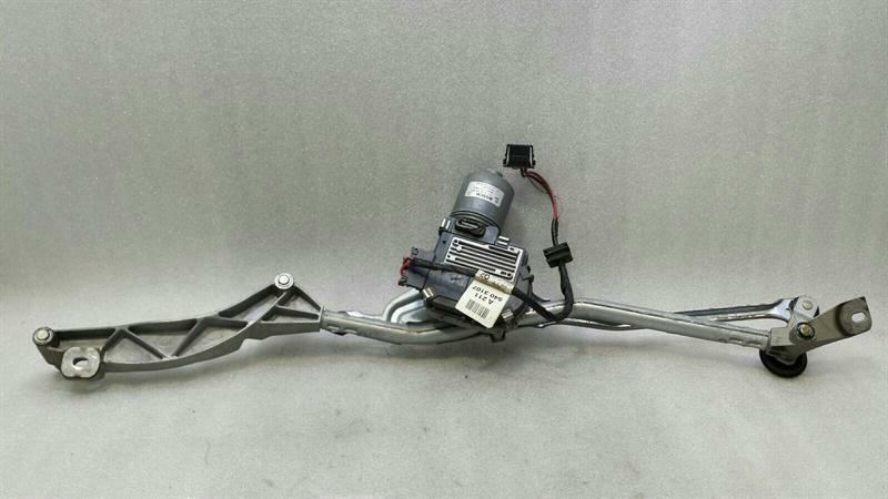 Mercedes-Benz CLS (C219) Mercedes CLS W219 Front Wiper Motor A2198200142 Wiper Motor Front Body type: Saloon
Fuel: Petrol