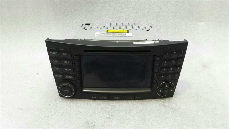 Mercedes-Benz CLS (C219) Mercedes CLS W219 Navigation Monitor A2118202397 Nav Display Screen US Versio Body type: Saloon
Fuel: Petrol
