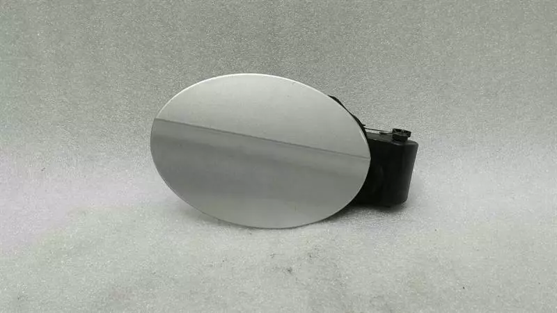 Mercedes-Benz CLS (C219) Mercedes CLS W219 fuel filler cap A2196300082 fuel cap tank flap Body type: Saloon
Fuel: Petrol