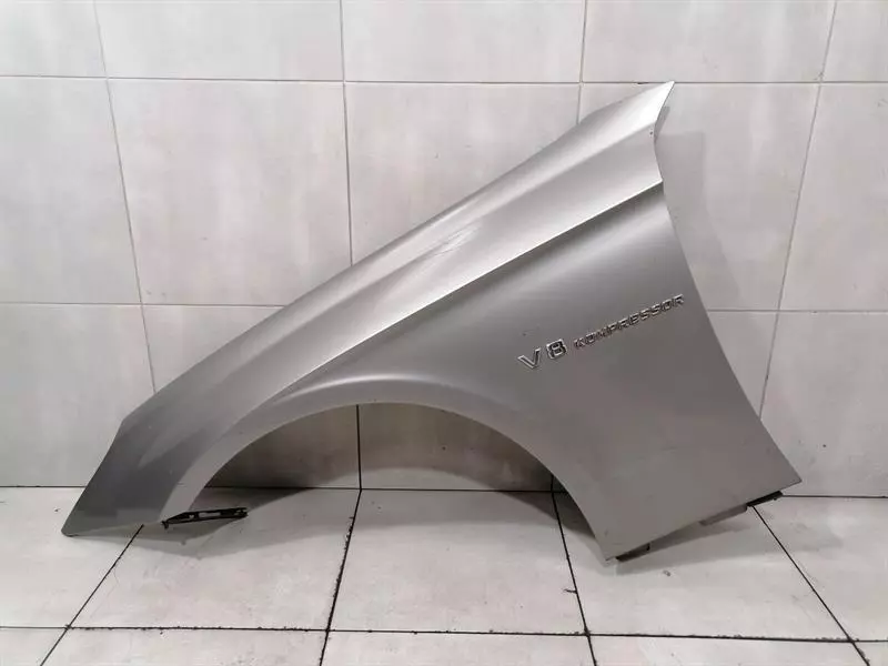 Mercedes-Benz CLS (C219) Mercedes CLS W219 Left Wing A2198800718 Front Left Fender Body type: Saloon
Fuel: Petrol