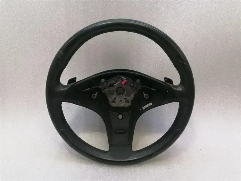 Mercedes-Benz CLS (C219) Mercedes CLS W219 Steering Wheel A2304603718 Steering Wheel Paddle Body type: Saloon
Fuel: Petrol