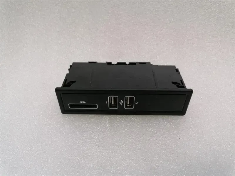 Mercedes-Benz ML / GLE (W166) Mercedes GLE W292 C292 Electronic Module A2058200226 Control Unit MULTIMEDIA BOX Body type: SUV
Fuel: Petrol