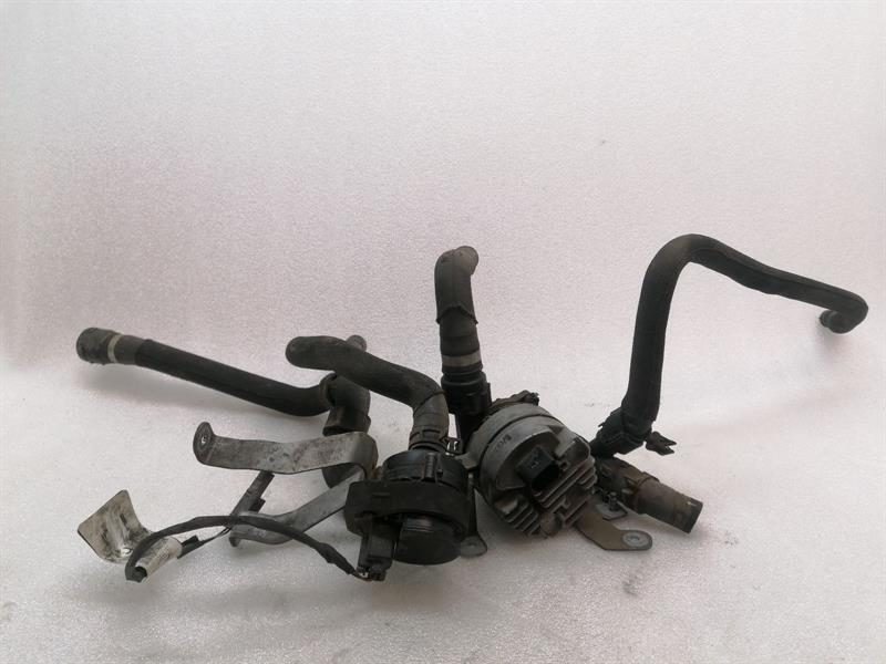 Mercedes-Benz ML / GLE (W166) Lisä- jäähdytyspumppu (turbo) Additional cooling pump — MERCEDES-BENZ GLE Cou...