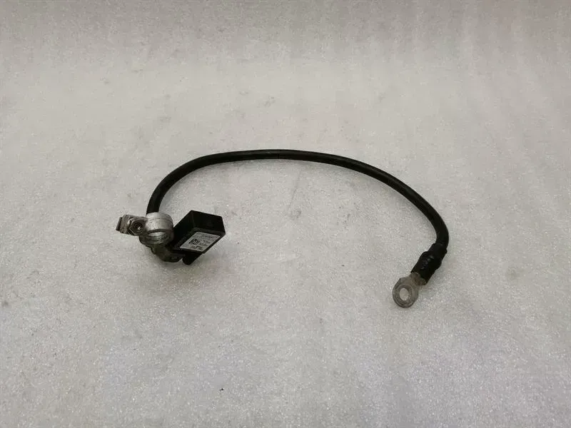 Mercedes-Benz A (W176) Mercedes E Class W212 Battery Cable A0009052902 Battery Wiring Harness Body type: Saloon
Fuel: Petrol