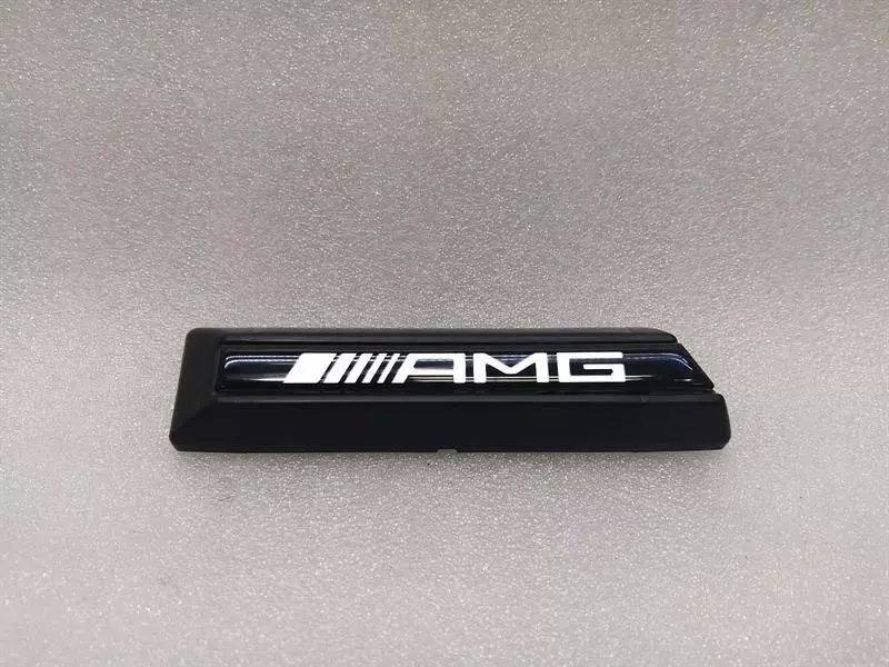 Mercedes-Benz A (W176) MERCEDES G-WAGEN W463 BODY MOULDING A4636981700 STRIP AMG RIGHT FRONT FRONT Body type: SUV
Fuel: Petrol