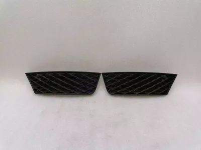 Mercedes CL63 AMG W216 priekšējā bufera režģis A2168851453 priekšējā bufera režģis