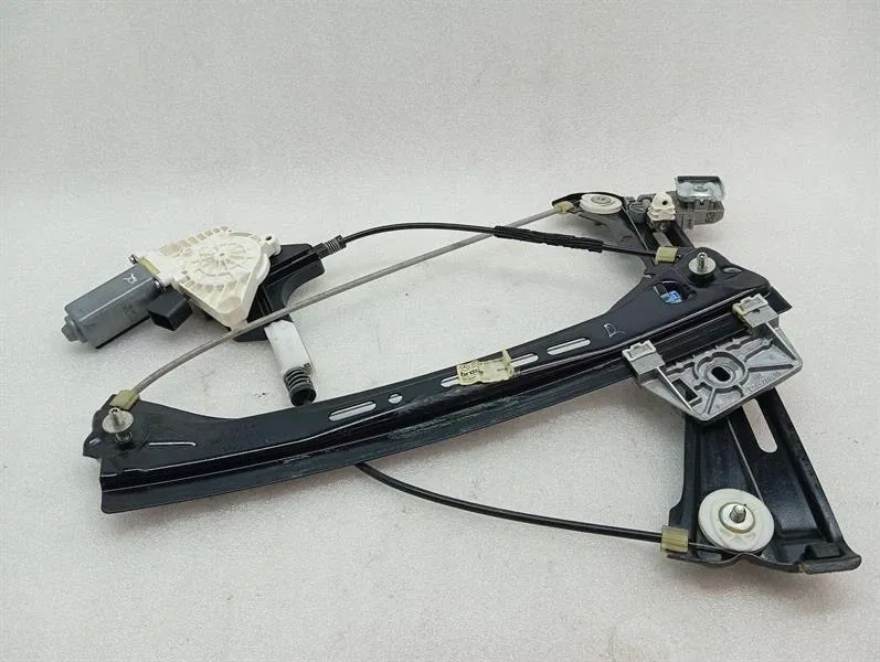 Mercedes SL R231 Right Front Door Winder A2317200446 Front Right Window