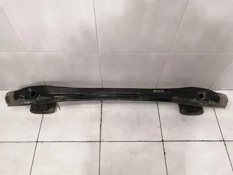 Mercedes-Benz A (W176) Mercedes E Class W212 Rear Bumper Beam A2126102014 Rear Bumper Carrier Body type: Saloon
Fuel: Petrol