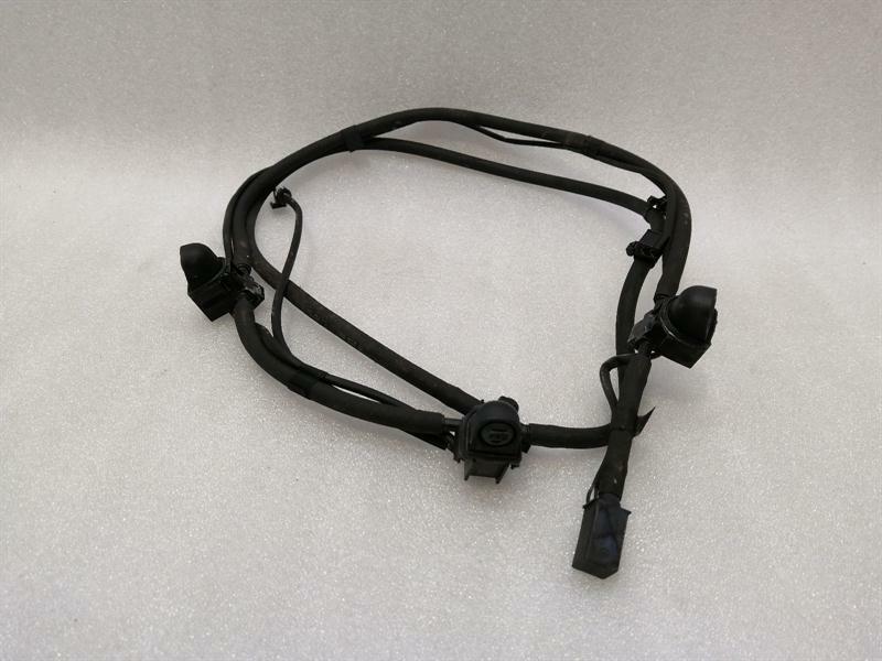 Mercedes-Benz CLS (C218) Mercedes CLS W218 Windshield Washer Pipes A2128601392 Water Pipe Hose Body type: Saloon
Fuel: Petrol