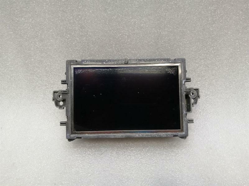Mercedes-Benz A (W176) Mercedes E Class W212 W218 Navigation Monitor A2129004407 Nav Display Picture Shirt Body type: Saloon
Fuel: Petrol