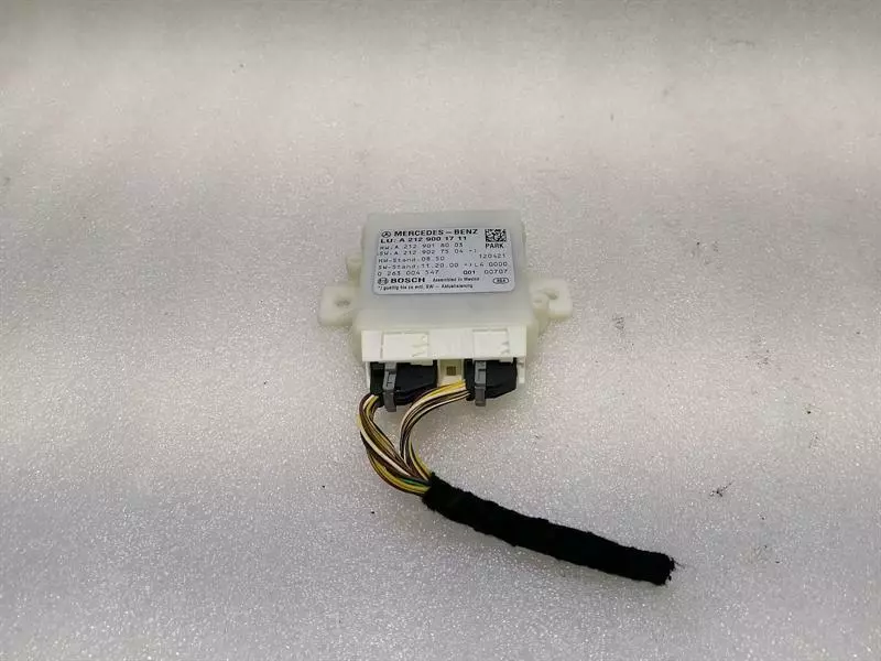 Mercedes-Benz A (W176) Mercedes E Class W212 PDC Electronic Module A2129001711 Control Unit PTS PDC Body type: Saloon
Fuel: Petrol