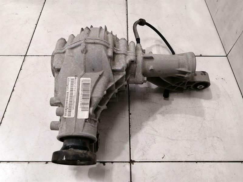 Mercedes-Benz A (W176) Mercedes ML63 AMG W166 Front Diff A1663300300 Differential Front Ratio 3.45 Body type: SUV
Fuel: Petrol