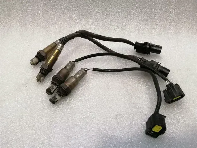 Mercedes-Benz A (W176) Mercedes ML63 AMG W166 Lambda Sensor Set A0095425518 HO2S Set M157 Body type: SUV
Fuel: Petrol