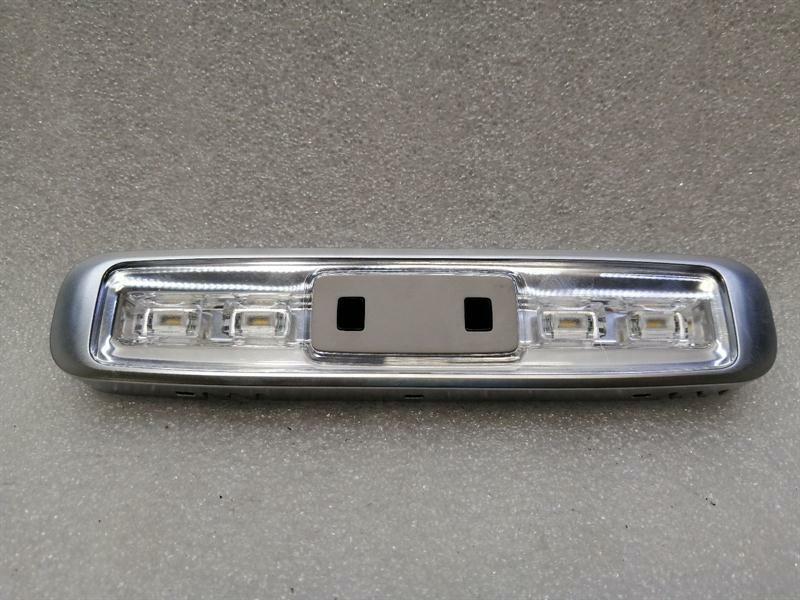 Mercedes-Benz A (W176) Mercedes CL W217 rear dome light A2179061500 interior light interior light Body type: Coupe
Fuel: Petrol