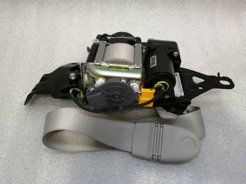 Mercedes-Benz A (W176) Mercedes CL W217 front seat belt left A2178600500 seat belt belt front Li Body type: Coupe
Fuel: Petrol