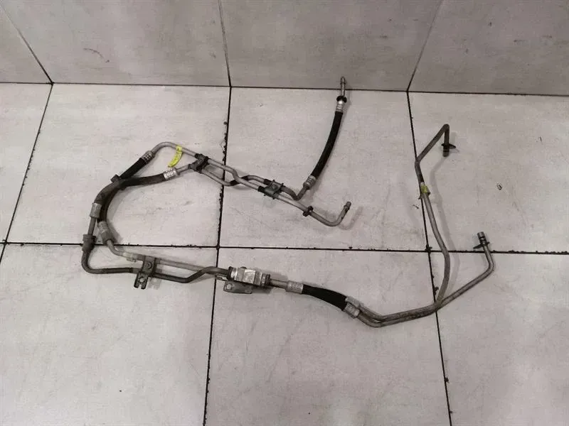 Mercedes-Benz A (W176) Mercedes ML63 W166 AMG Gearbox Pipes A1665004472 Transmission Oil Line M157 Body type: SUV
Fuel: Petrol