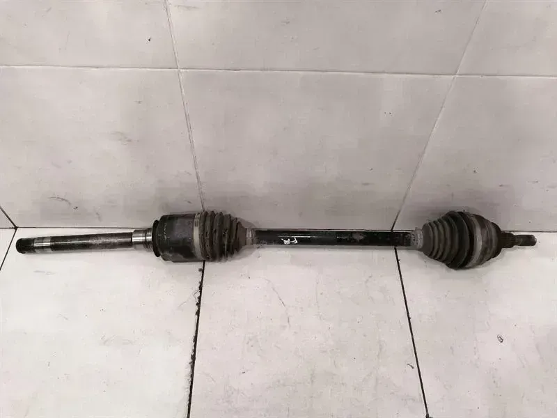 Mercedes-Benz A (W176) Mercedes ML63 W166 Right Front Drive Shaft A1663301701 Drive Shaft Front Re Body type: SUV
Fuel: Petrol