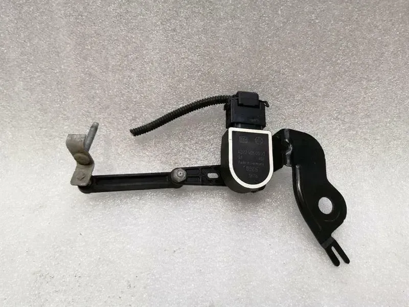 Mercedes-Benz A (W176) Mercedes CL W217 Light Level Sensor Front Left A2229050503 Level Sensor Front Li Body type: Coupe
Fuel: Petrol
