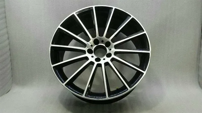 Mercedes-Benz CLS (C218) Mercedes CLS W218 Alloy Wheel Alloy Rim Front NOT ORIGINAL AMG 20x8.5J ET35 Body type: Saloon
Fuel: Petrol
