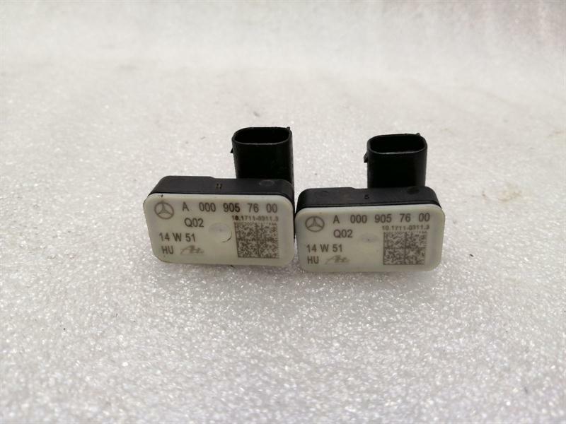 Mercedes-Benz A (W176) Mercedes CL W217 Crash Sensor Set A0009057600 Impact Sensor Set Body type: Coupe
Fuel: Petrol