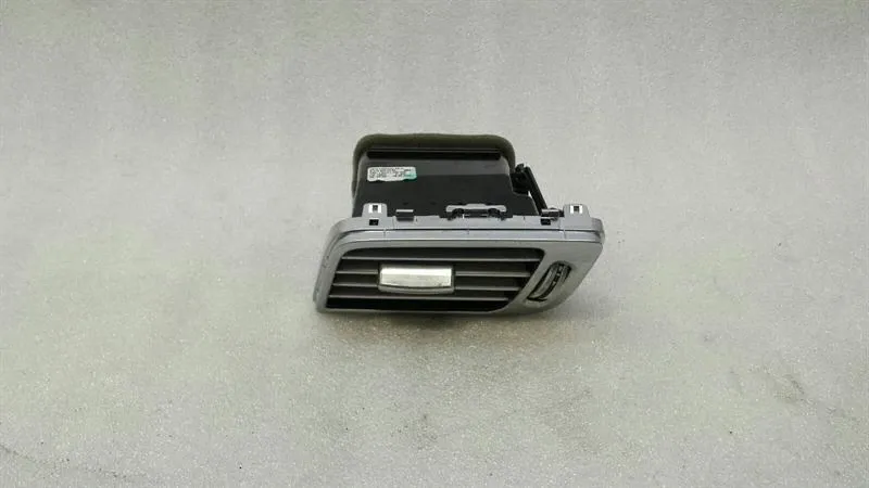 Mercedes CLS W218 right air vent A2188300254 ventilation nozzle ventilation grille right