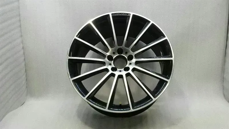 Mercedes-Benz CLS (C218) MERCEDES CLS W218 ALLOY WHEEL ALLOY WHEEL 20X9.5J ET35 NOT GENUINE AMG Body type: Saloon
Fuel: Petrol