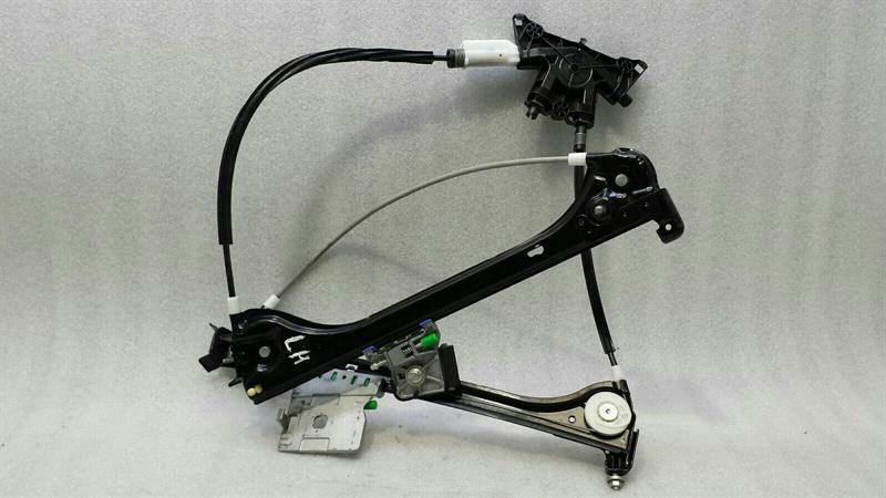 Mercedes-Benz SLK (R172) Left Front Door Winder Mercedes SLK R172 Left Front Door Winder A17272...