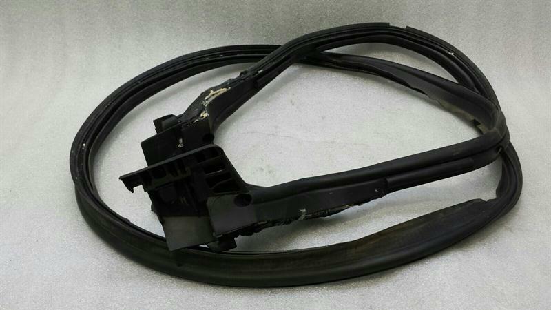 Mercedes-Benz SLK (R172) Door Seal Mercedes SLK R172 boat lid seal A1727500098 tru...