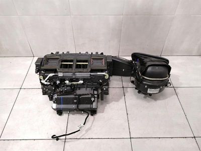 Вентилятор отопителя двигателя Mercedes G-Car W463 HVAC A4638301960
