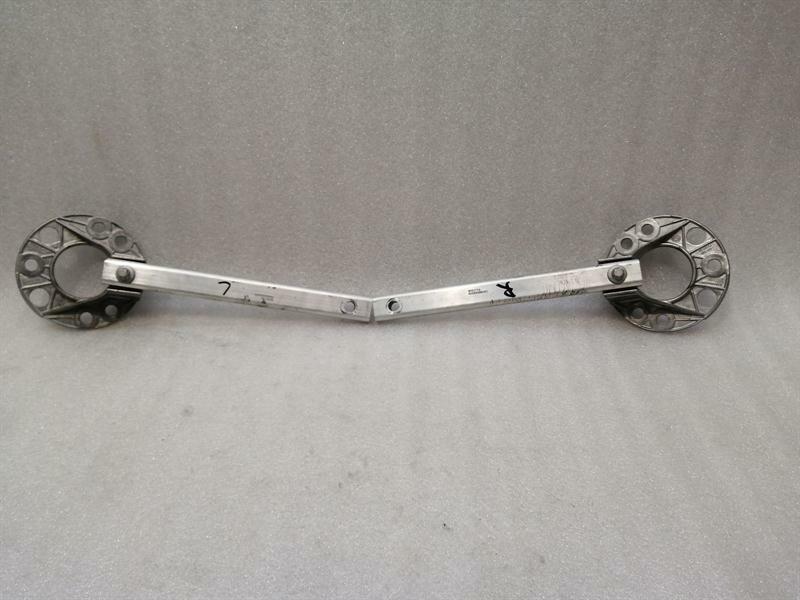 Mercedes-Benz A (W176) MERCEDES GLS X166 GLS63 AMG Bonnet Strut A1666260183 Damper Bonnet Body type: SUV
Fuel: Petrol