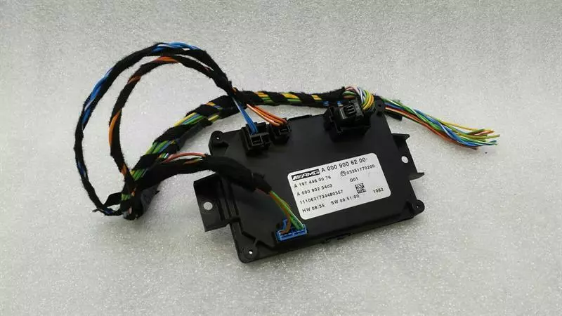 Mercedes-Benz CLS (C218) Mercedes CLS W218 Electronic Module A0009006200 ECU Body type: Saloon
Fuel: Petrol