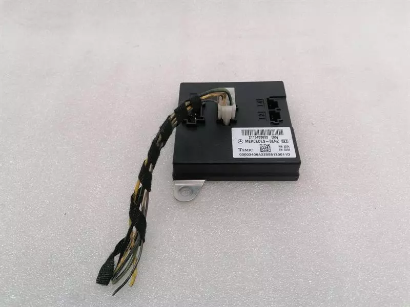 Mercedes-Benz C (W203) Electronic module Mercedes E Class W211 Electronic Module A211545...