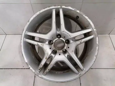 Mercedes E Klass W211 Lättmetallfälgar A2114012702 AMG Lättmetallfälgar