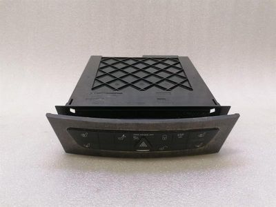 CD чейнджър Mercedes E Class W211 A2118703889 CD чейнджър