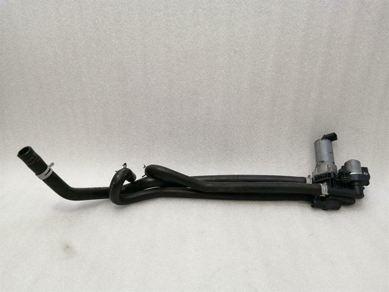 Mercedes-Benz A (W168) Mercedes CL W215 heater valve set A2208300084 heater valve set Body type: Coupe
Fuel: Petrol