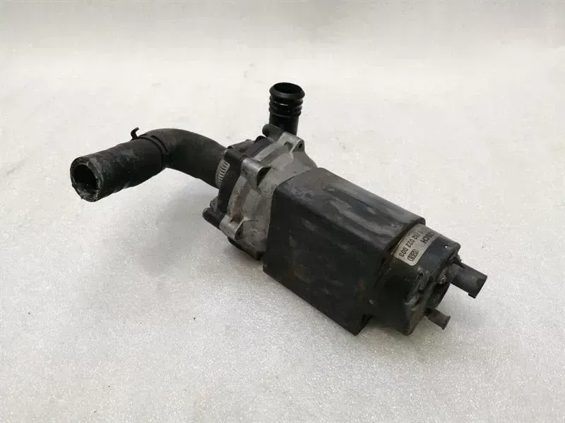 Mercedes-Benz A (W168) Mercedes CL55AMG W215 additional cooling pump A0005504883 coolant pump pump Body type: Coupe
Fuel: Petrol