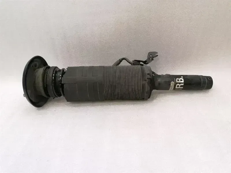 Mercedes-Benz A (W168) Mercedes S-class W220 shock absorber front A2203201638 shock absorber front ABC Re Body type: Saloon
Fuel: Petrol