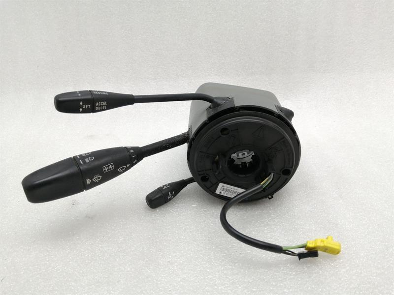 Mercedes-Benz A (W168) Mercedes S-Class W220 Wiper Stalks A0004640318 Indicator Switch Steering Column Switch Body type: Saloon
Fuel: Petrol