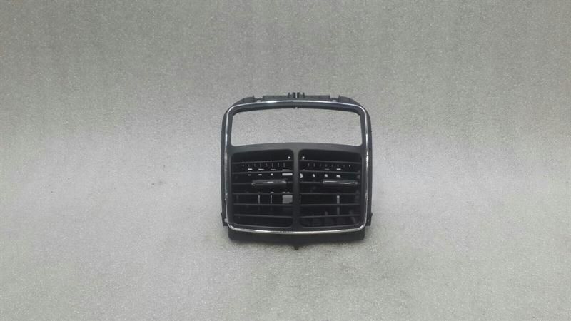 Mercedes CLS W219 Air Vent A2198302254 Ventilation Nozzle Vent