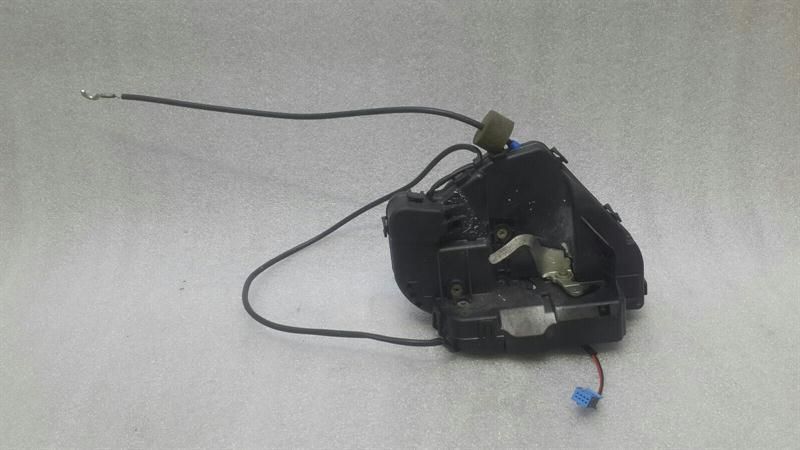 Mercedes CLS W219 rear left door lock A2197300135 door lock rear left HL