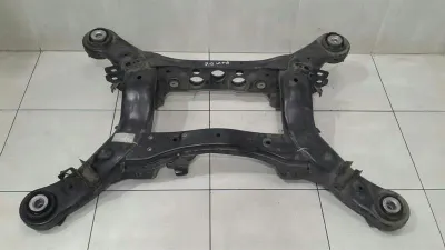 Mercedes GLE X166 C292 W166 hjälpram bak A1663504900 axelram bakaxel