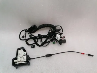 Mercedes GLE W166 FRH Soft Close Motor A1667600800 Преден десен актуатор