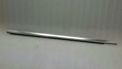 Mercedes GLE W166 предна дясна лайсна на каросерията A1667250265 лайсна предна дясна
