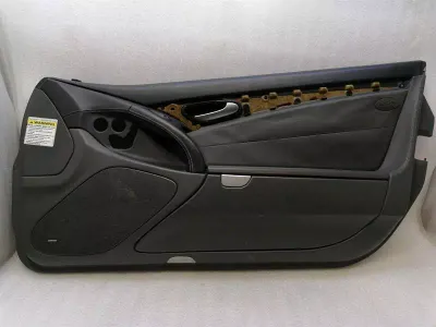 Mercedes SL R230 Listwa drzwiowa prawa A2307202463 Listwa drzwiowa prawa 9C78 GRAFIT