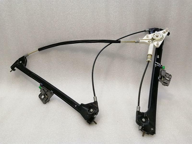 Mercedes-Benz A (W168) Mercedes CL W215 Left Front Door Winder A2157200346 Window Regulator Front Left Body type: Coupe
Fuel: Petrol