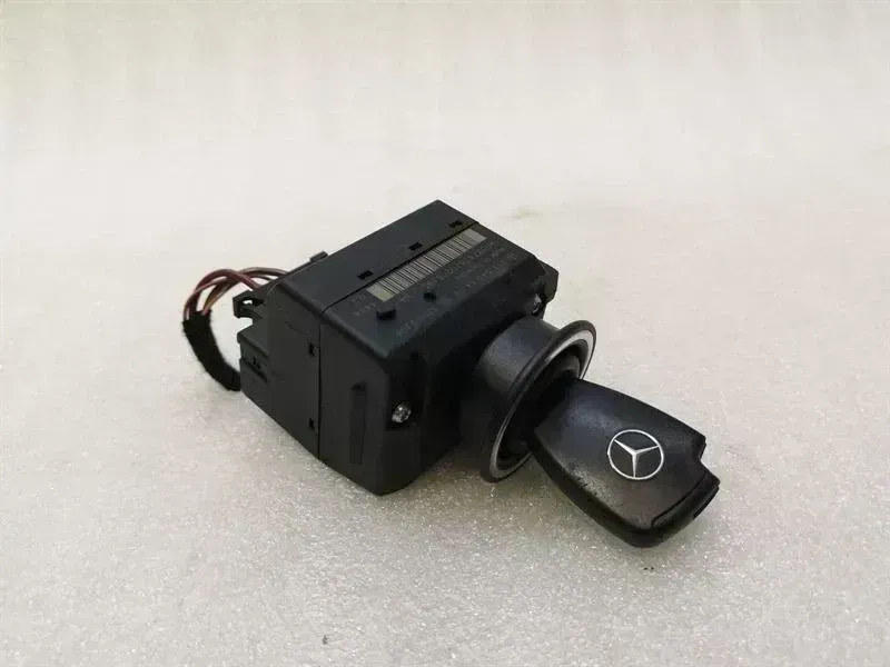 Mercedes-Benz CLS (C219) Mercedes CLS W219 Ignition Lock A211551408 EZS Control Unit Key Key Set Body type: Saloon
Fuel: Petrol