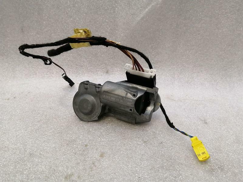 Mercedes-Benz SLK (R172) 2011-2020 Mercedes SLK R171 Steering Lock A2034621130 Steering Column Lock