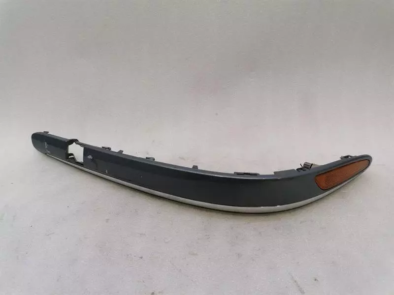 Mercedes-Benz C (W203) Body Moulding Mercedes E Class W211 RIGHT Body Moulding A2118...